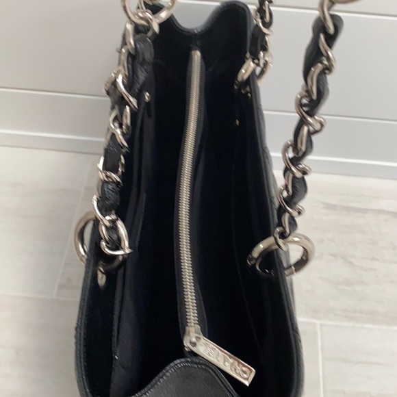 Chanel Grand Shopper - Picture 6 of 16